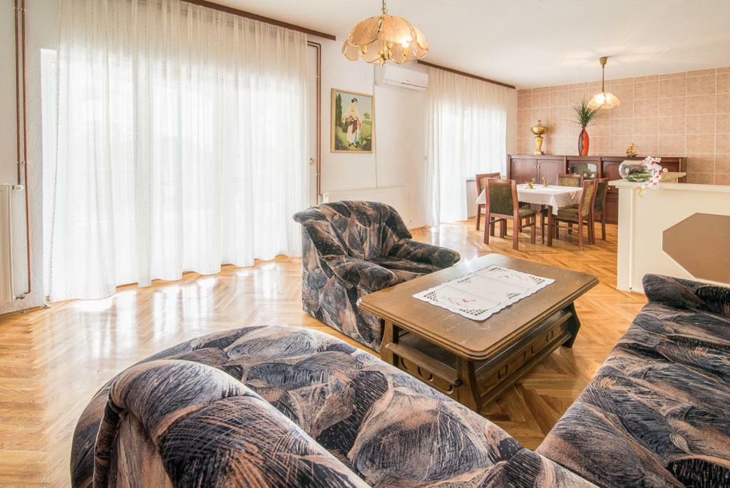 Beljan Apartments 克尔克 外观 照片