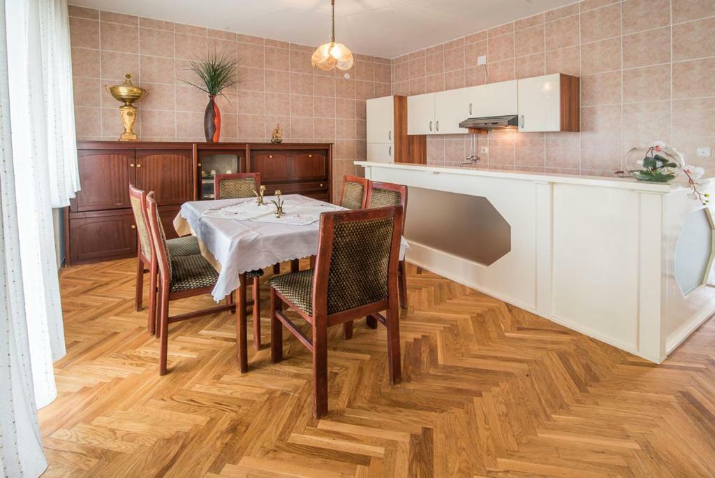 Beljan Apartments 克尔克 外观 照片